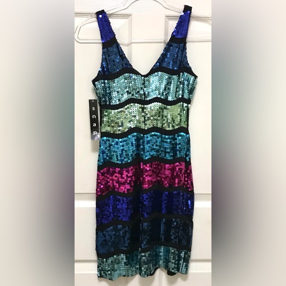 NWT Snap Vibrant Sequin Cocktail Dress - Picture 12 of 16
